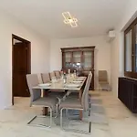 Welcoming With Pool & Views! - Mirella וילה *