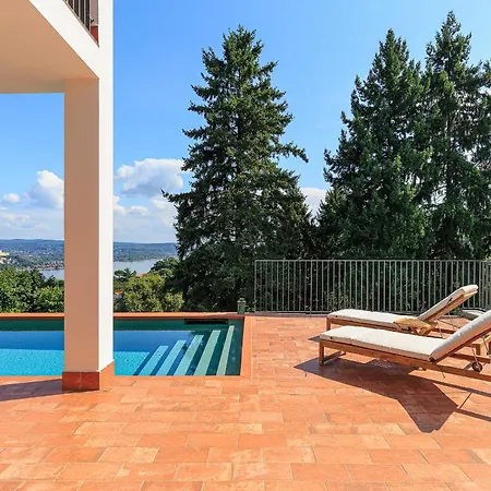 Villa Welcoming With Pool & Views! - Mirella
