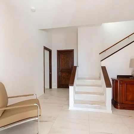 Welcoming With Pool & Views! - Mirella * Dagnente