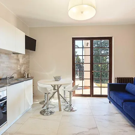 Welcoming With Pool & Views! - Mirella *