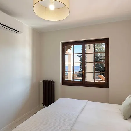 Villa Welcoming With Pool & Views! - Mirella *