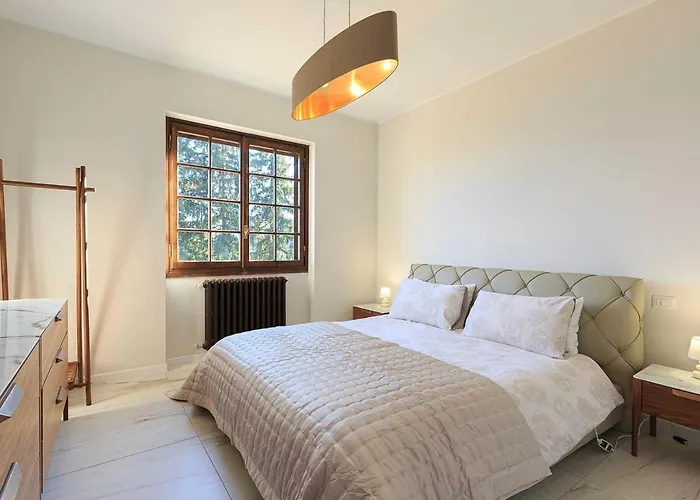 Villa Welcoming With Pool & Views! - Mirella Dagnente