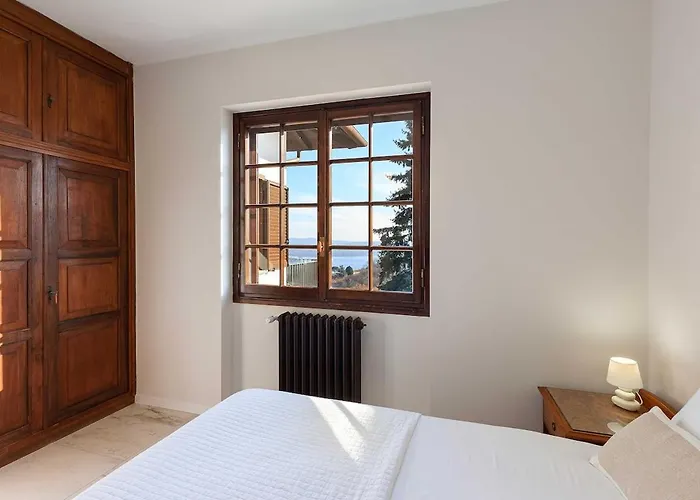 Villa Welcoming With Pool & Views! - Mirella *