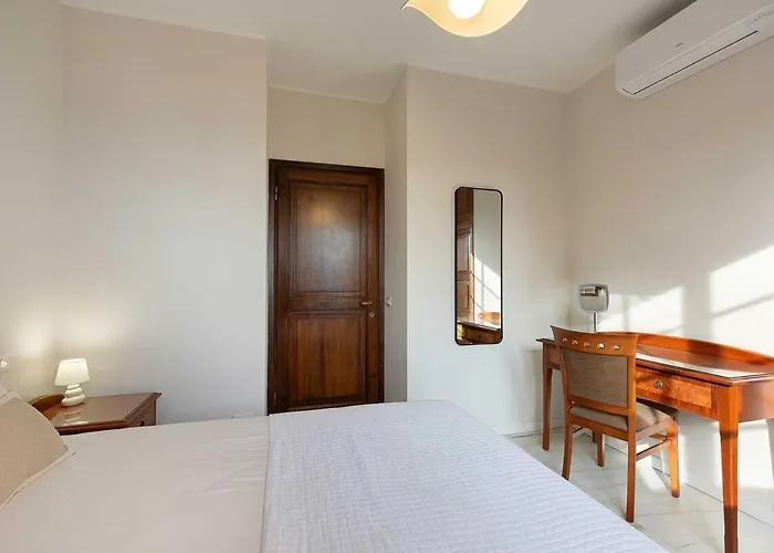 别墅 Welcoming With Pool & Views! - Mirella Dagnente